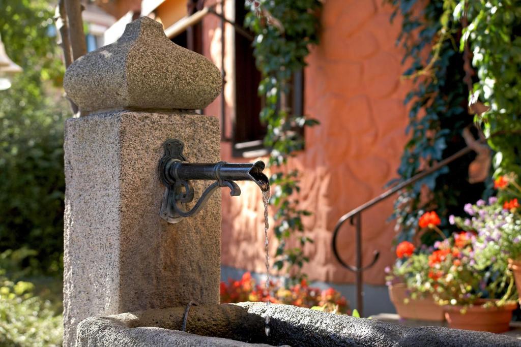 Landgasthof Zum Lamm Bahlingen  Dış mekan fotoğraf